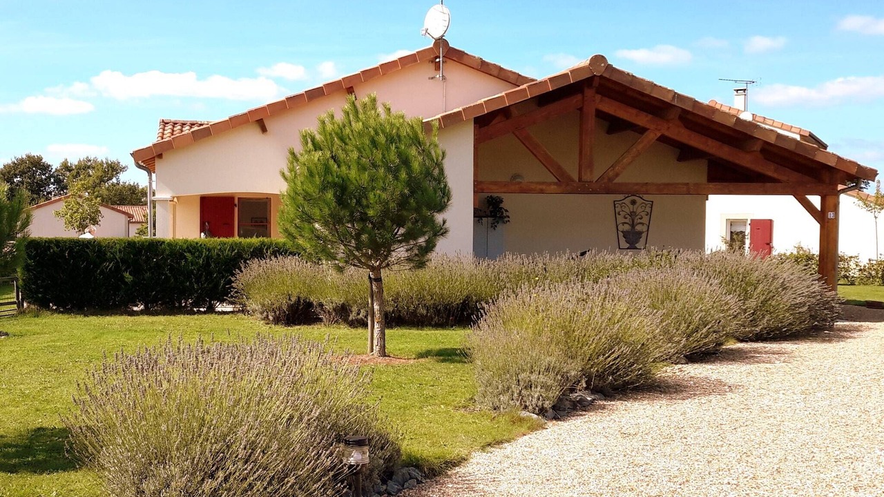 Photo of Outdoor in Vasles