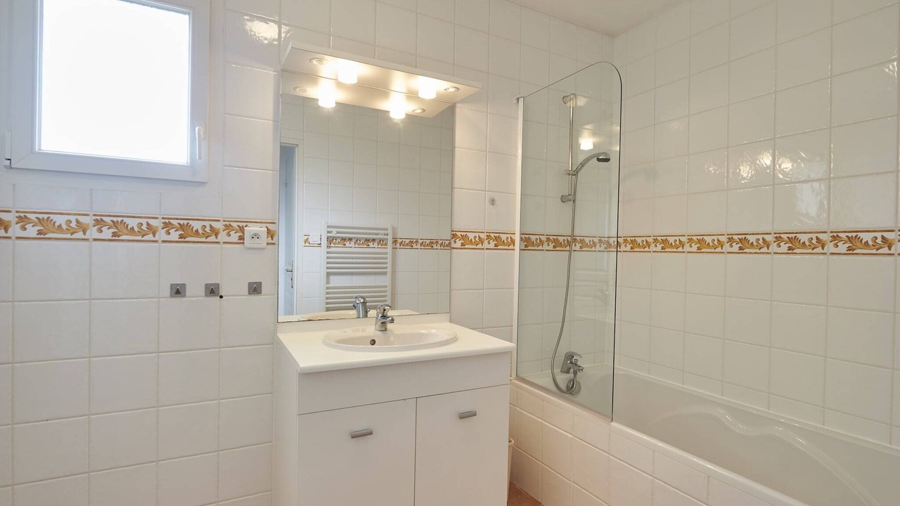 Photo of Bathroom in Vasles