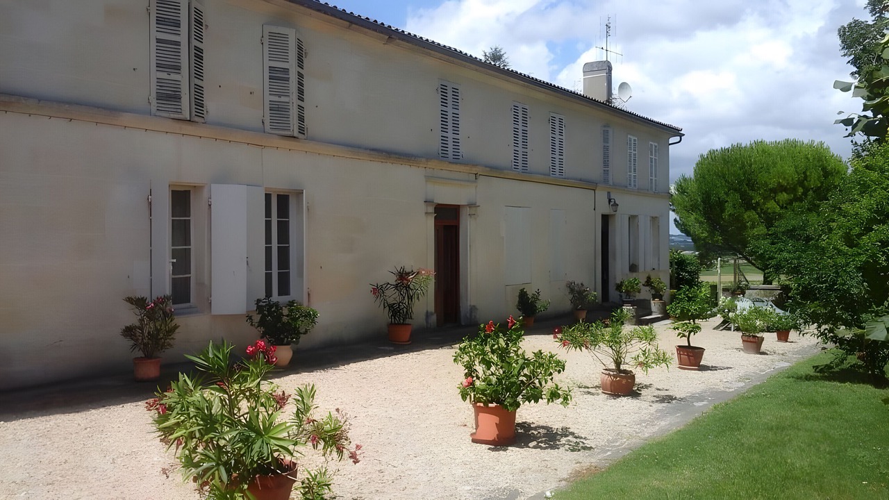 Photo of Outdoor in Reaux