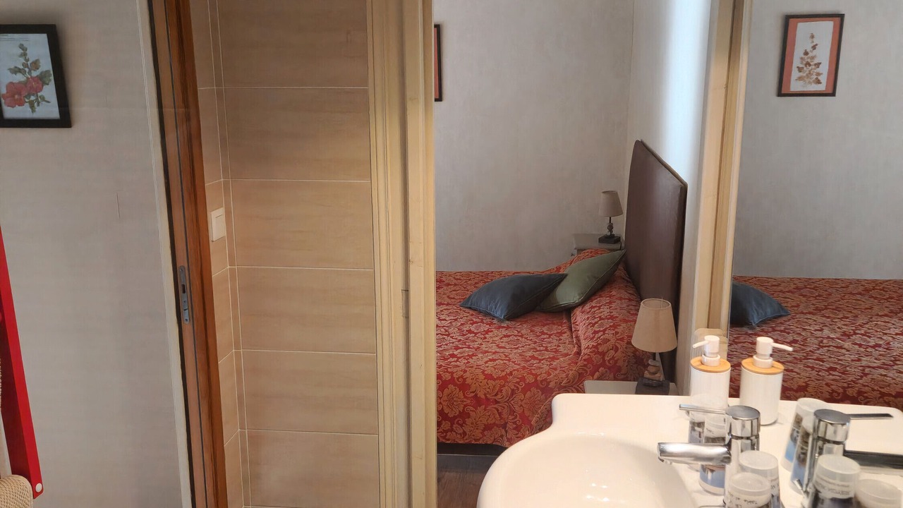 Photo of Bathroom in Reaux