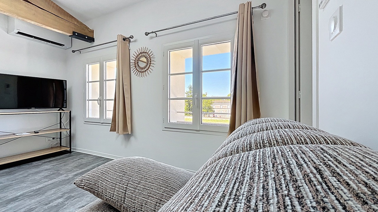 Photo of Livingroom in Anglade