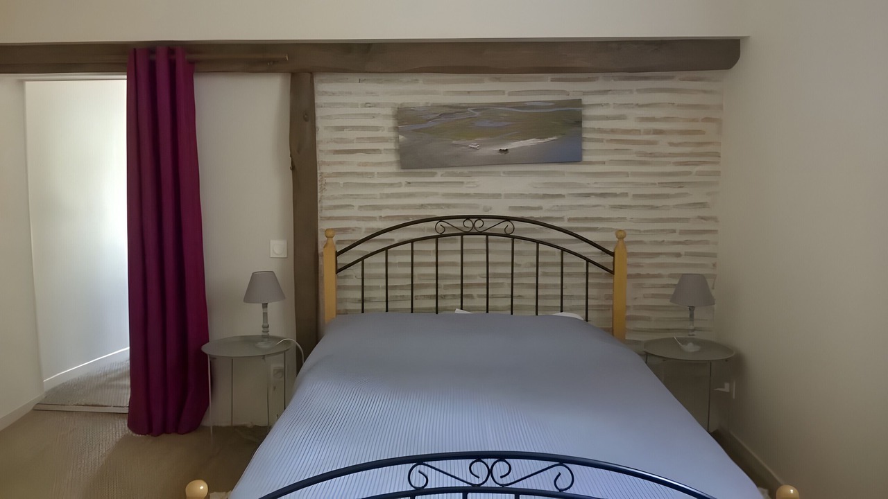 Photo of Bedroom in Saint-Laurent-des-Hommes