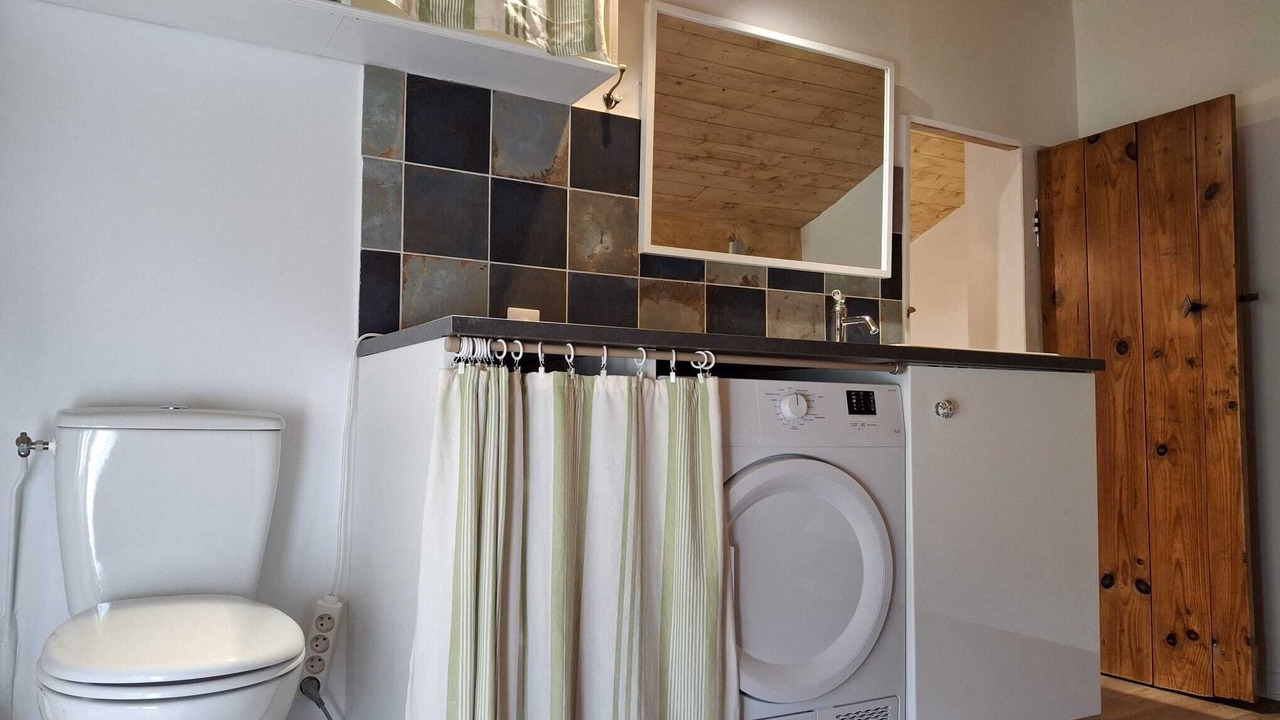 Photo of Bathroom in Hosta