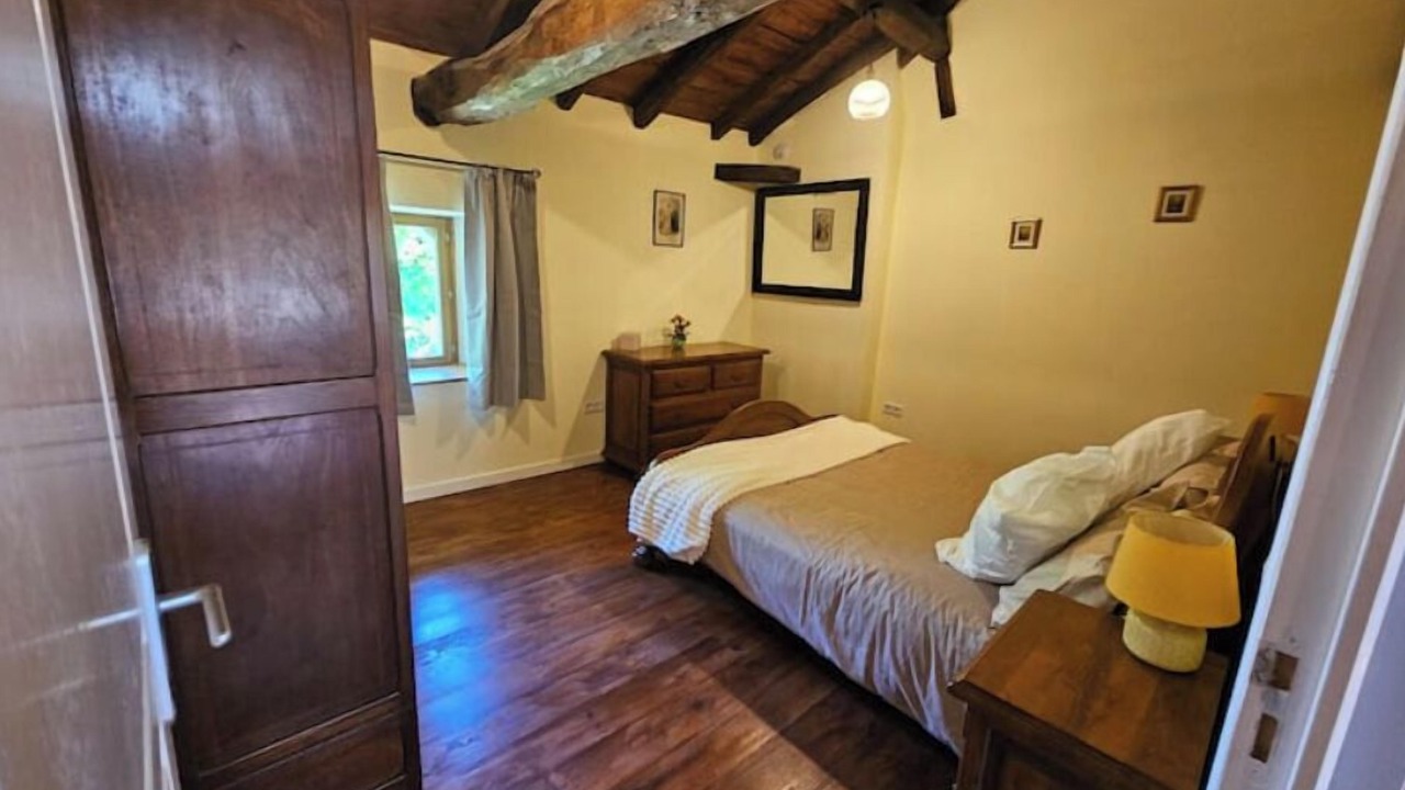 Photo of Bedroom in Champagne-et-Fontaine