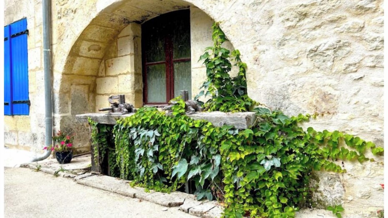 Photo of Outdoor in Champagne-et-Fontaine