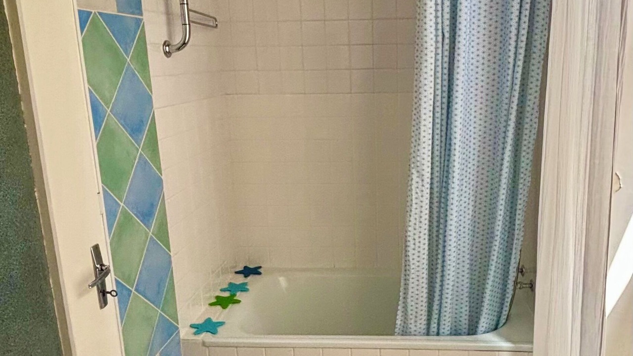Photo of Bathroom in La Peruse