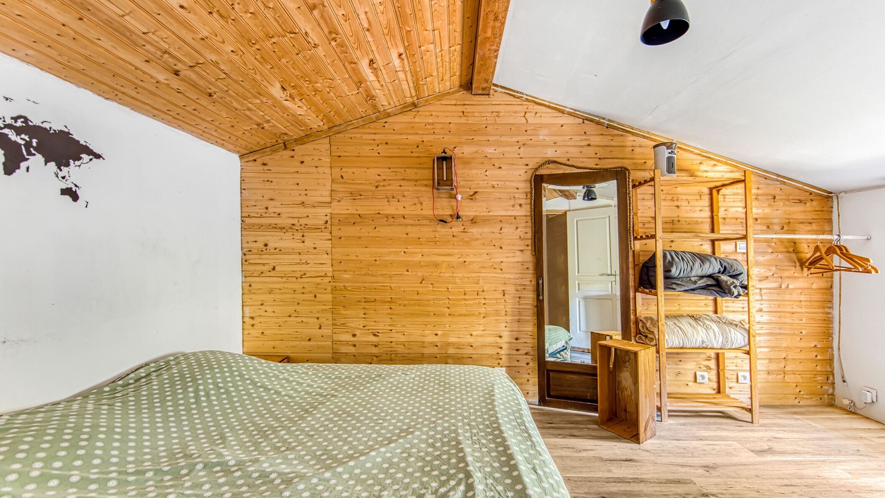 Photo of Bedroom in Saint-Germain-dEsteuil