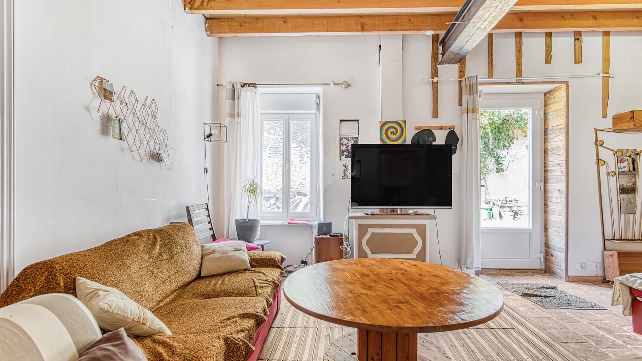 Photo of Livingroom in Saint-Germain-dEsteuil