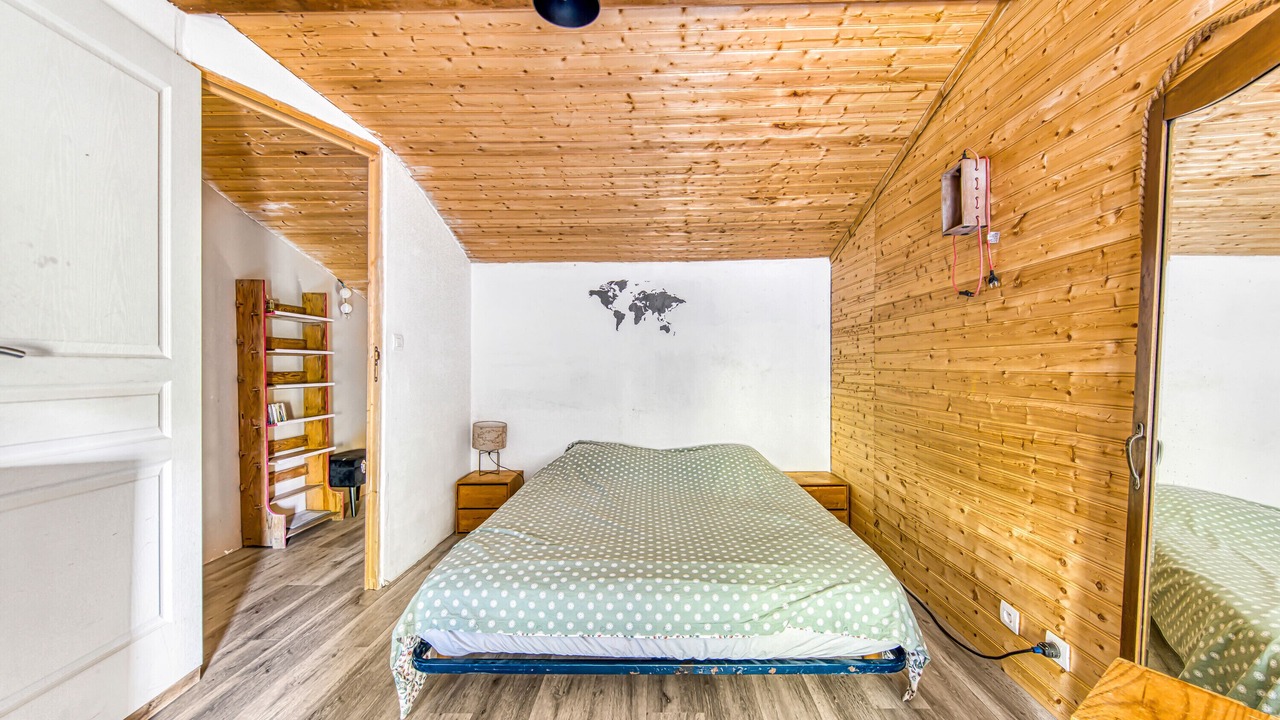Photo of Bedroom in Saint-Germain-dEsteuil