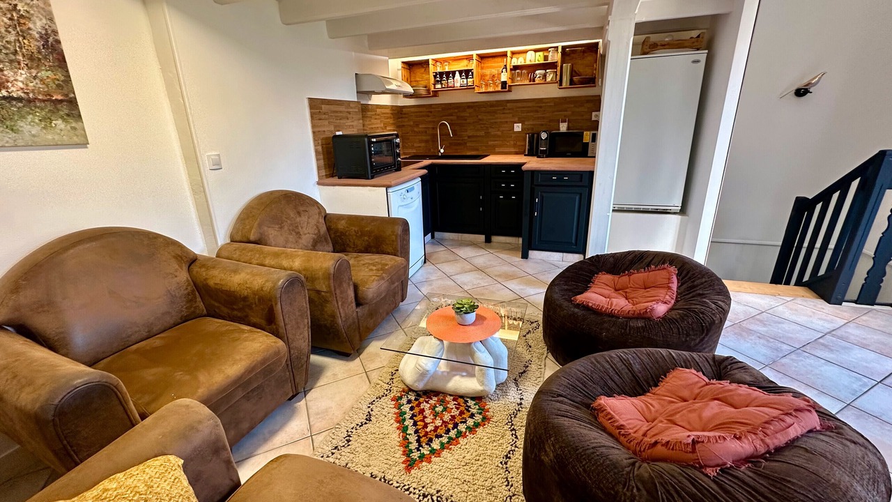 Photo of Livingroom in Saint-Capraise-de-Lalinde