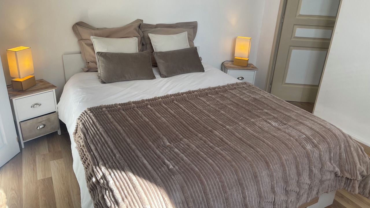 Photo of Bedroom in Saint-Germain-et-Mons