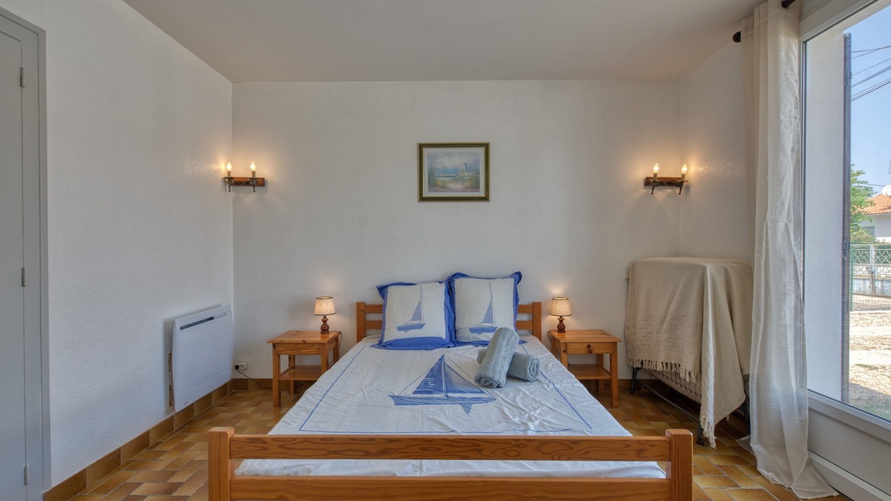 Photo of Bedroom in Semussac
