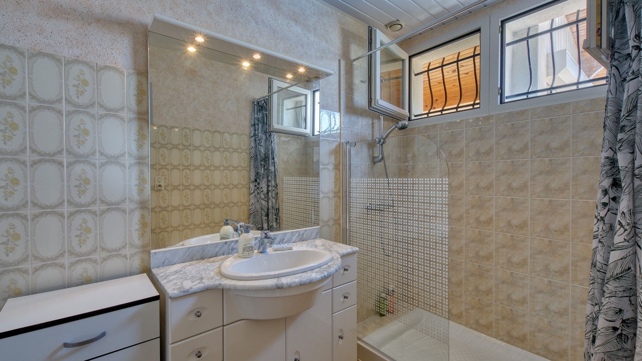 Photo of Bathroom in Semussac
