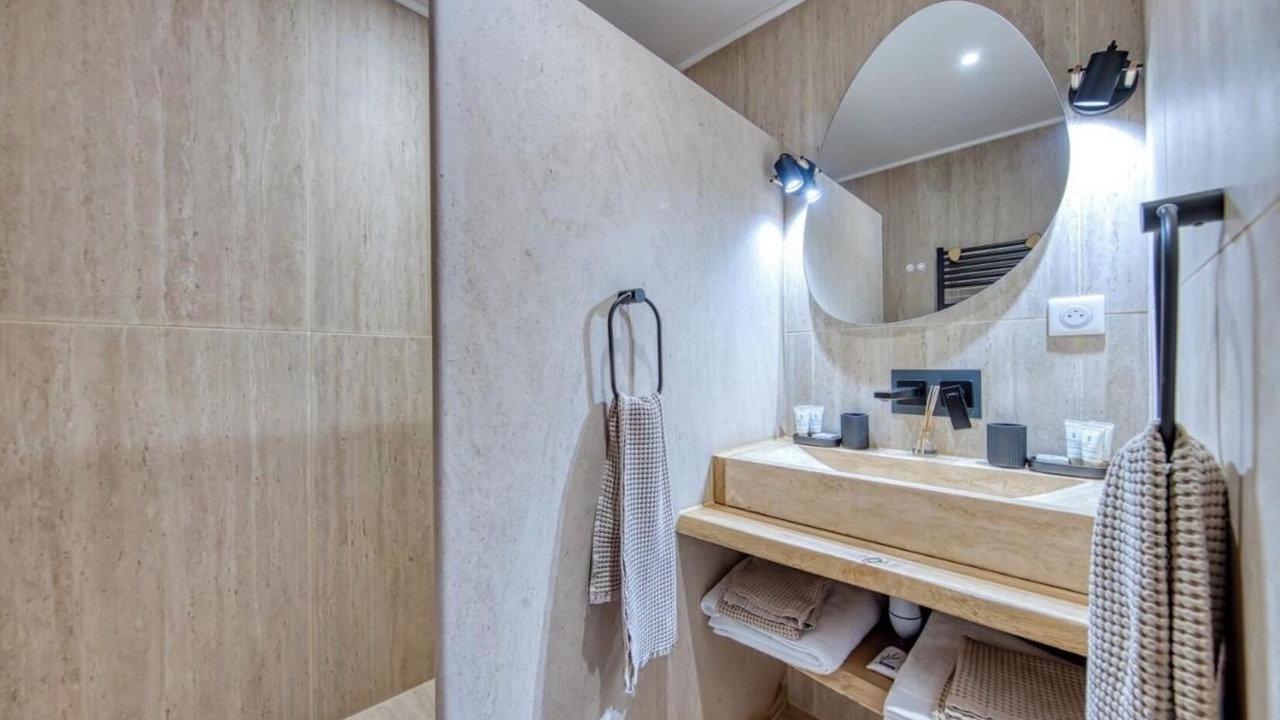 Photo of Bathroom in Saint-Emilion
