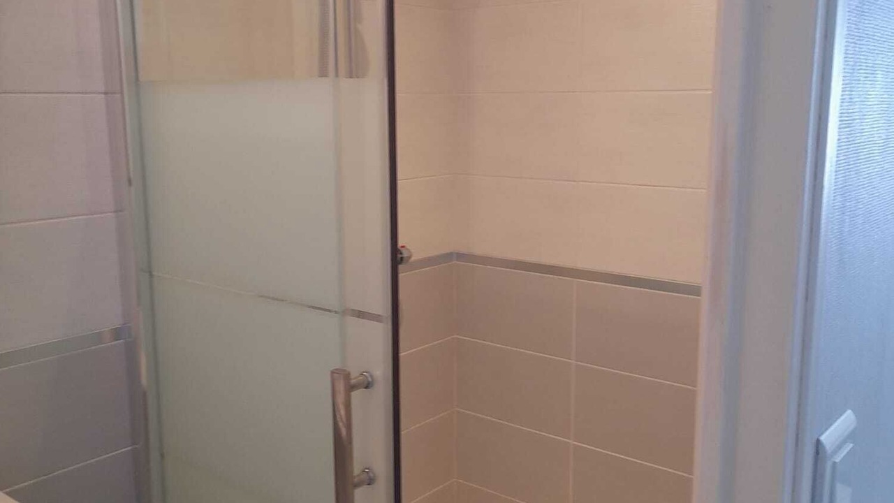 Photo of Bathroom in Colayrac-Saint-Cirq