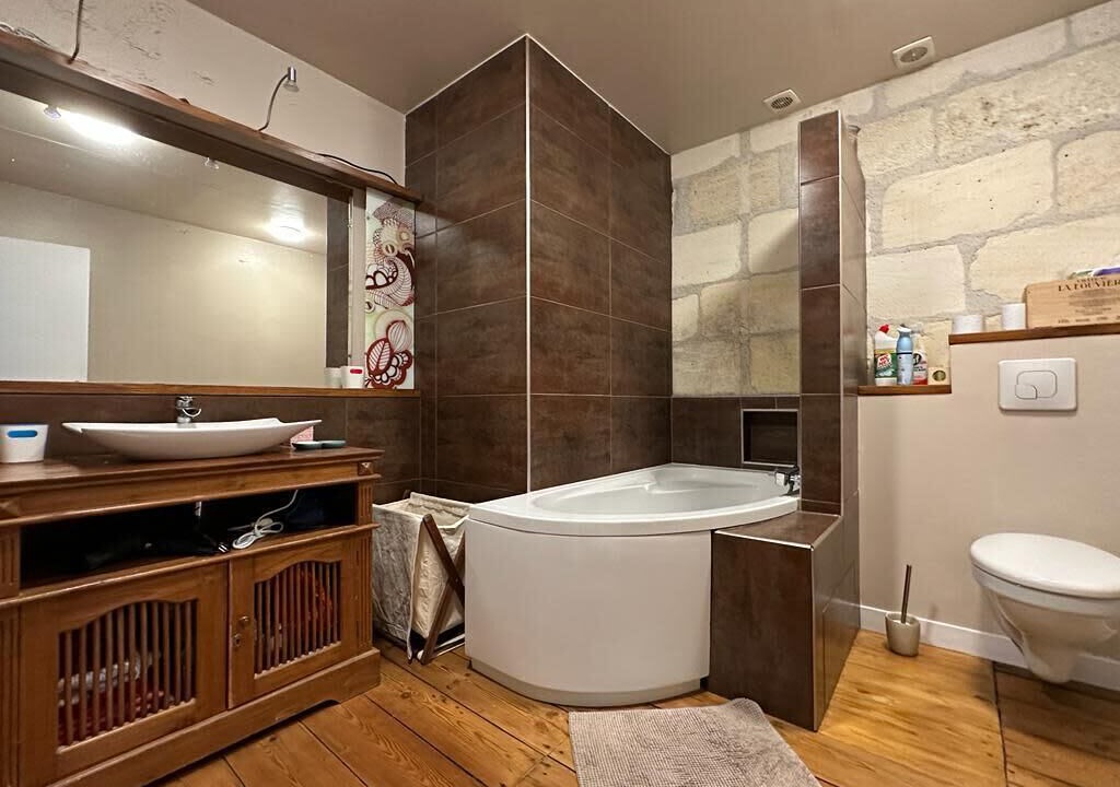 Photo of Bathroom in Lormont