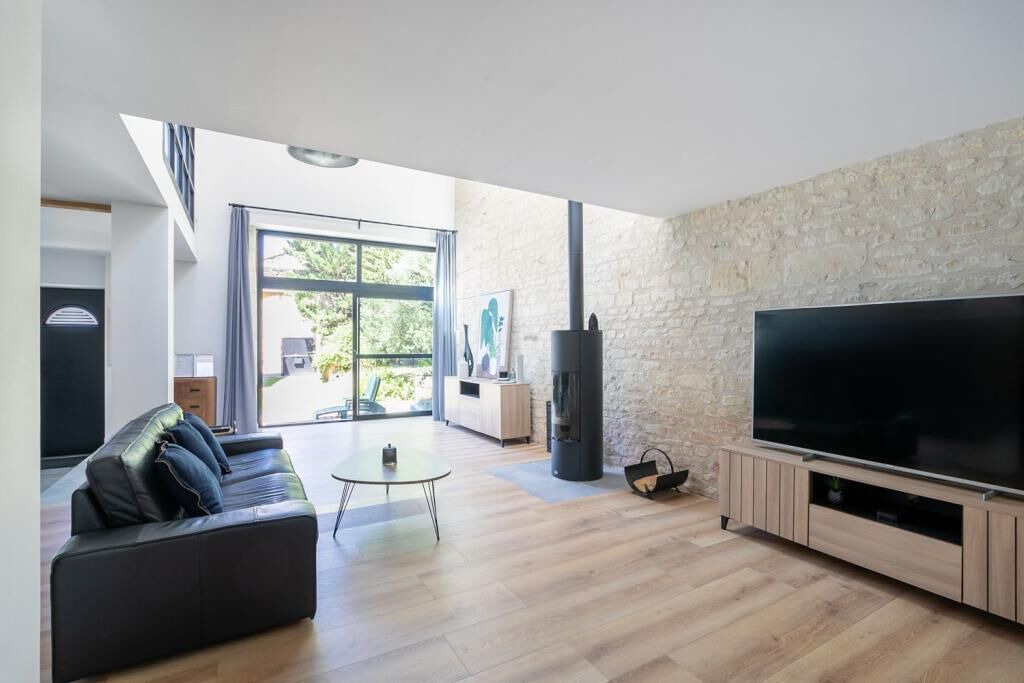 Photo of Livingroom in Ranton