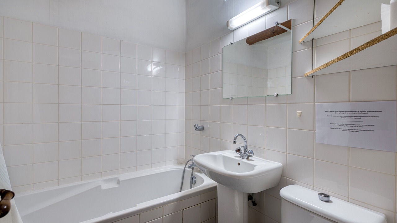 Photo of Bathroom in Champagnolles