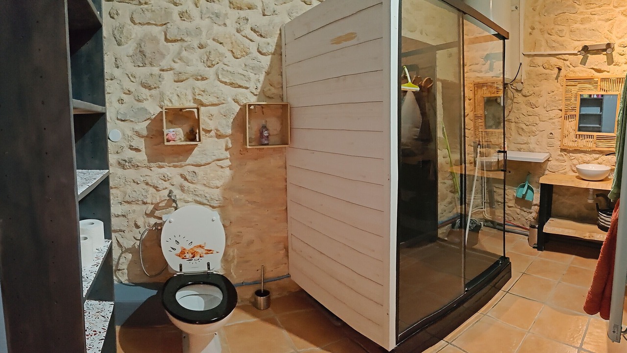 Photo of Bathroom in Mazeres