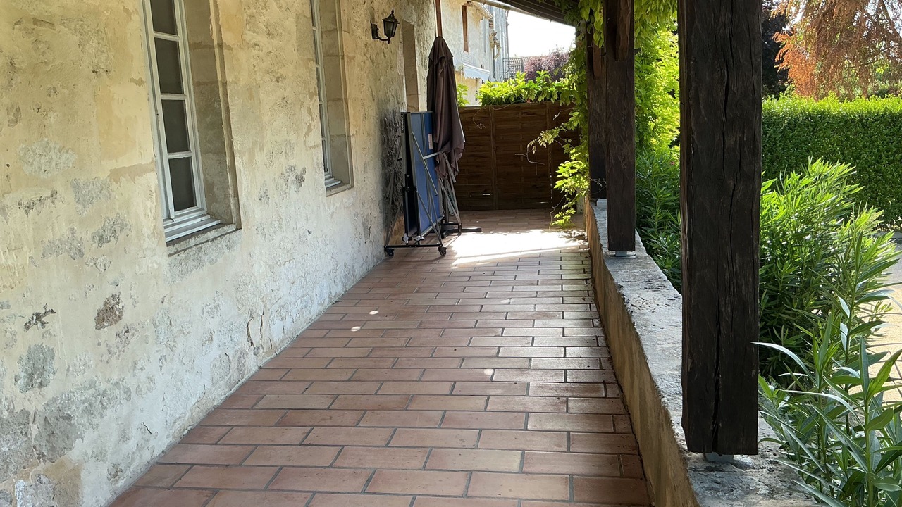 Photo of Patio Balcony in Boisse