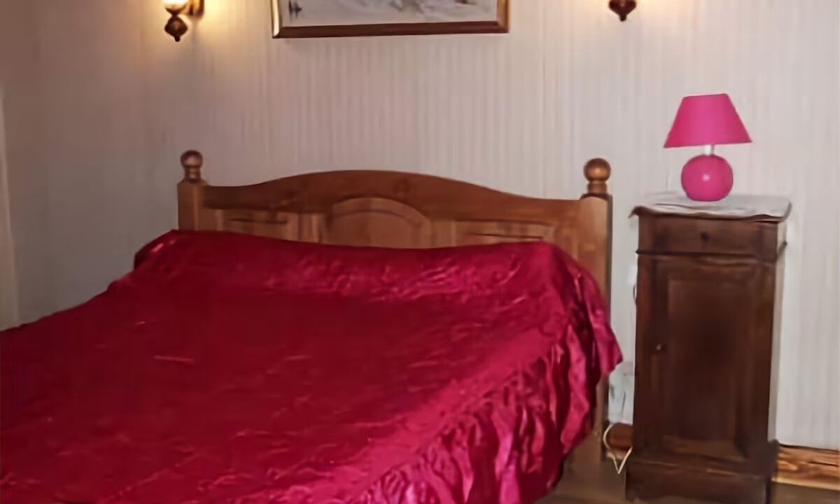 Photo of Bedroom in Boisse