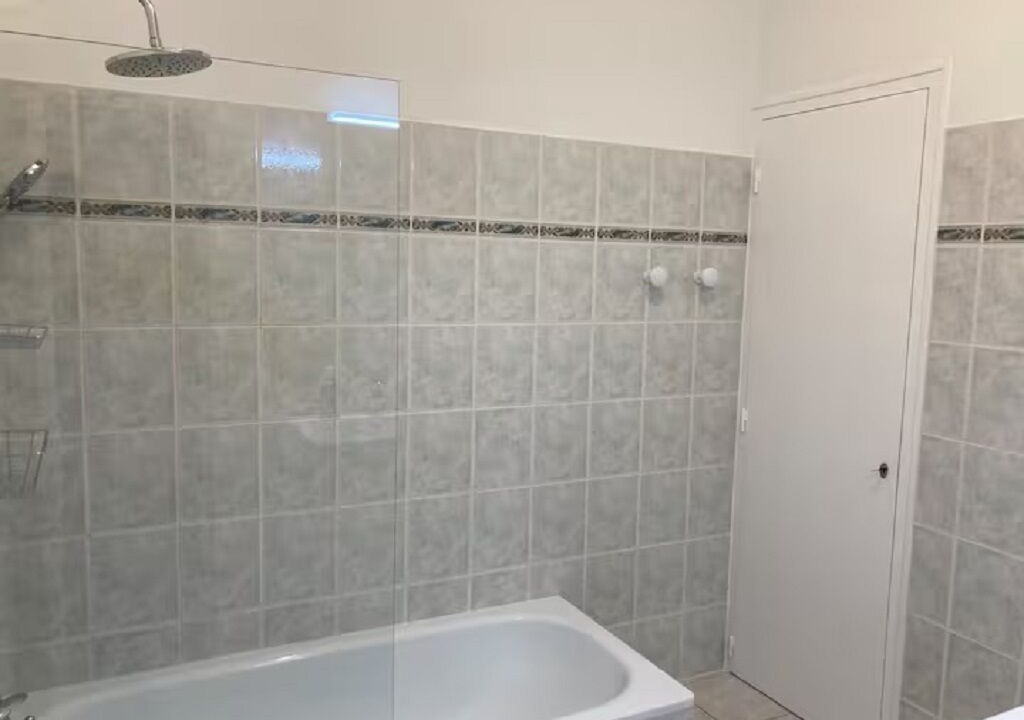 Photo of Bathroom in Aubeterre-sur-Dronne