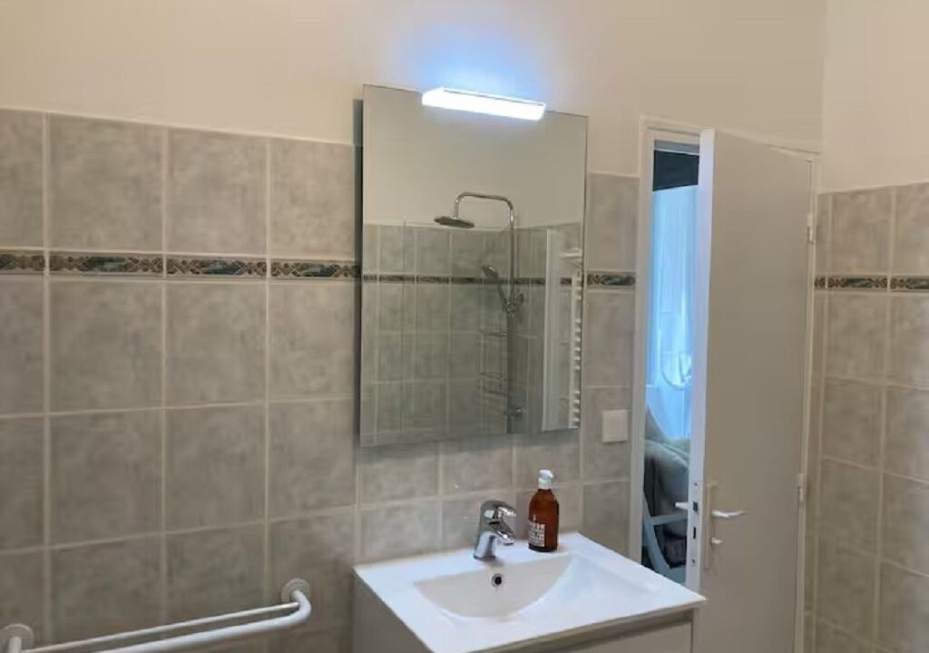 Photo of Bathroom in Aubeterre-sur-Dronne