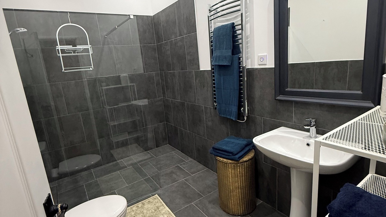Photo of Bathroom in Saint-Romain