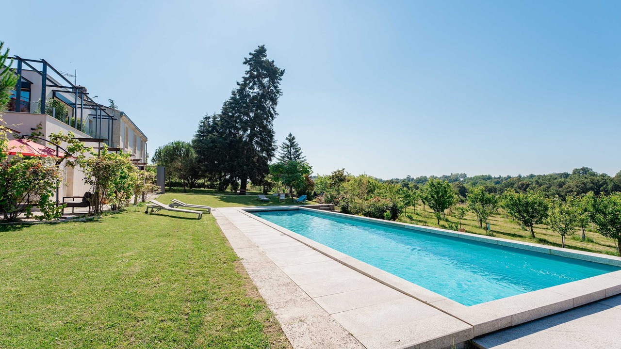 Photo of Outdoor in Carignan-de-Bordeaux