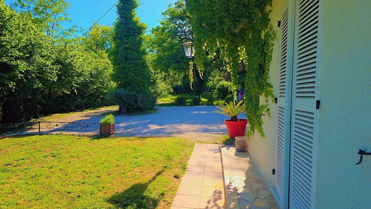Photo of Outdoor in Feugarolles