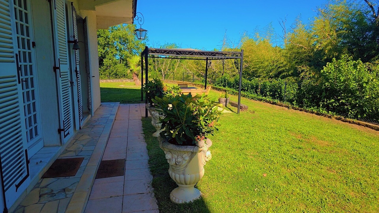Photo of Patio Balcony in Feugarolles