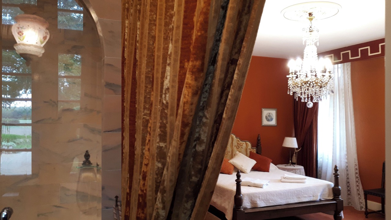 Photo of Bedroom in Lencloitre