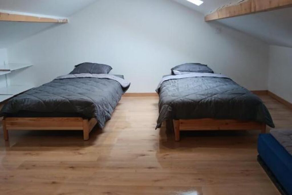 Photo of Bedroom in Carbon-Blanc