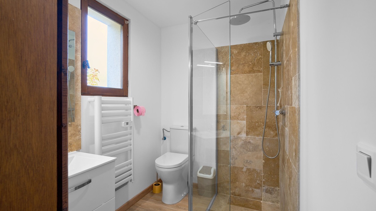 Photo of Bathroom in Saint-Laurent-la-Vallee