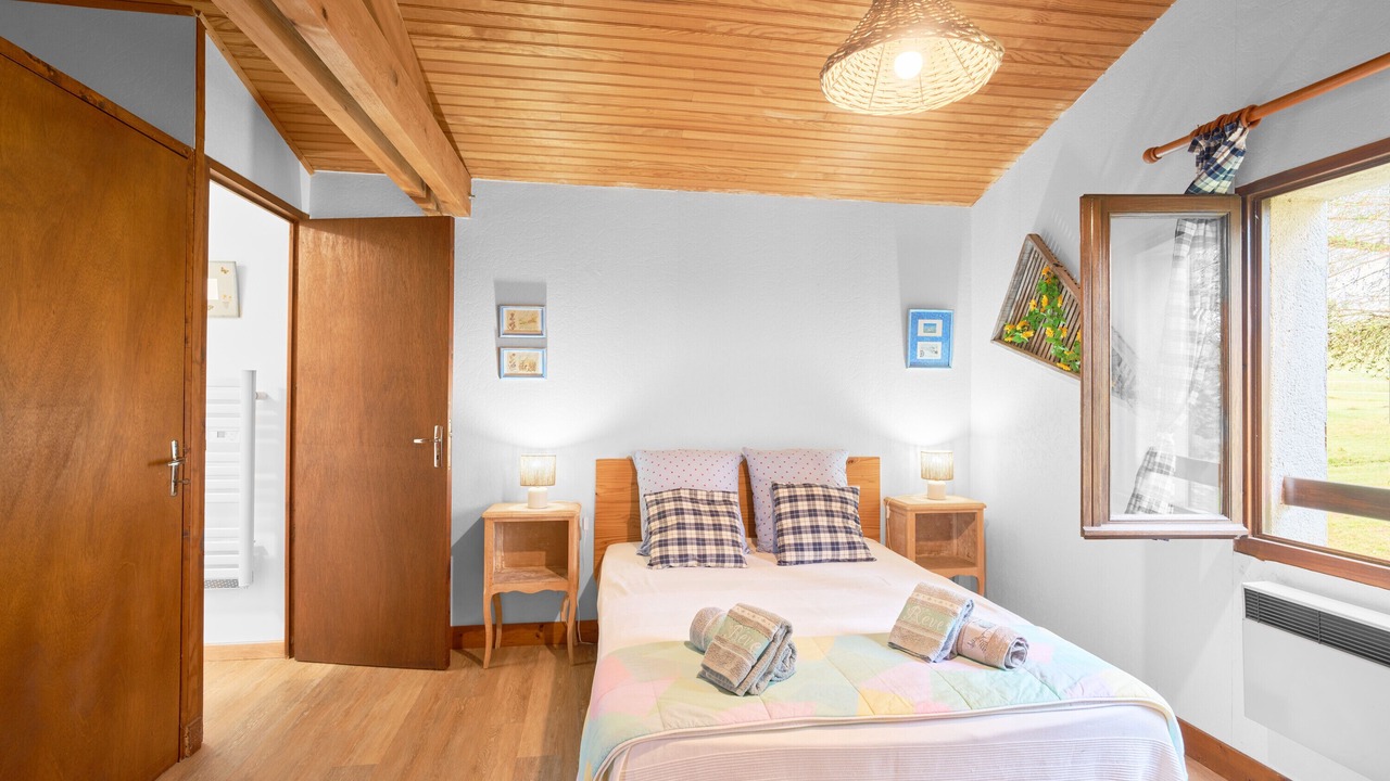 Photo of Bedroom in Saint-Laurent-la-Vallee