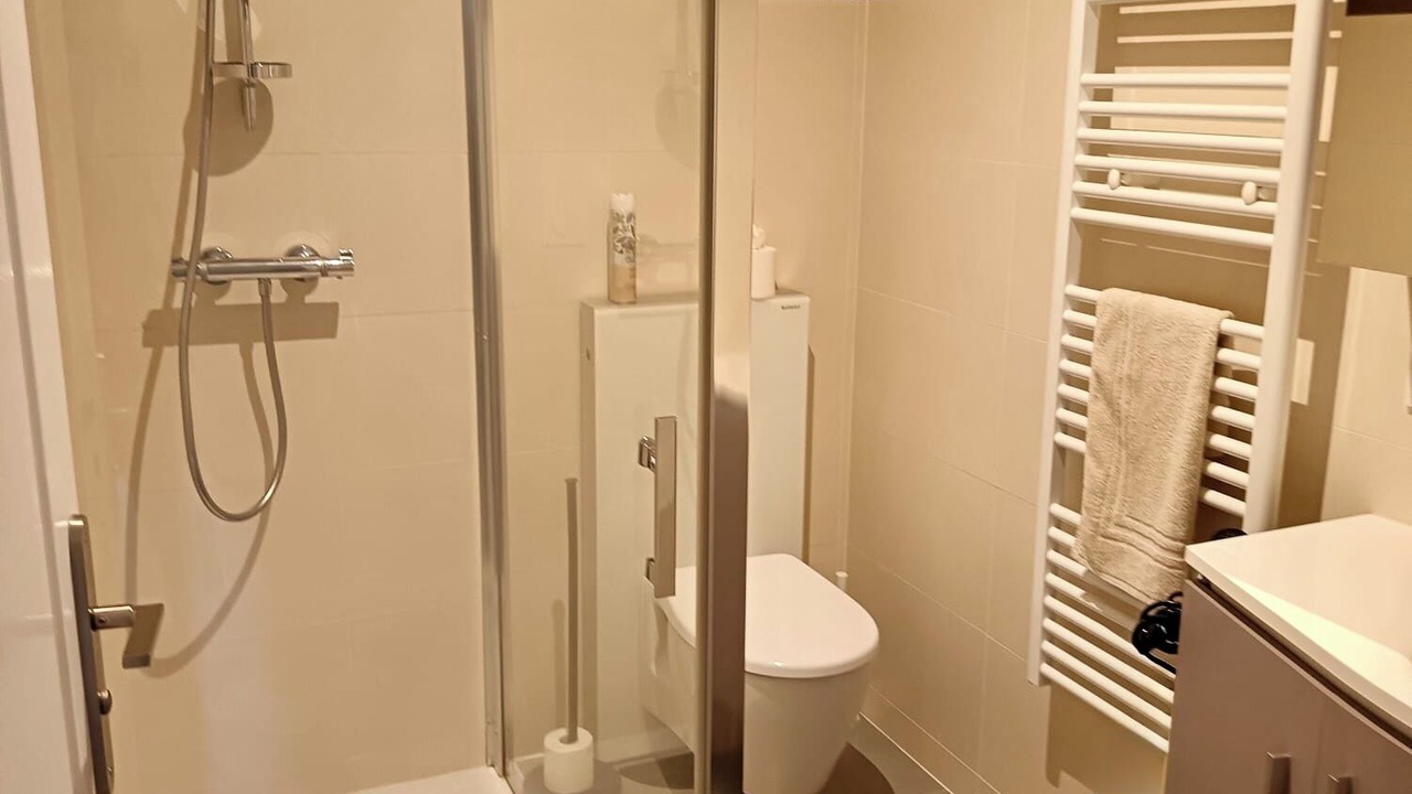 Photo of Bathroom in Mios