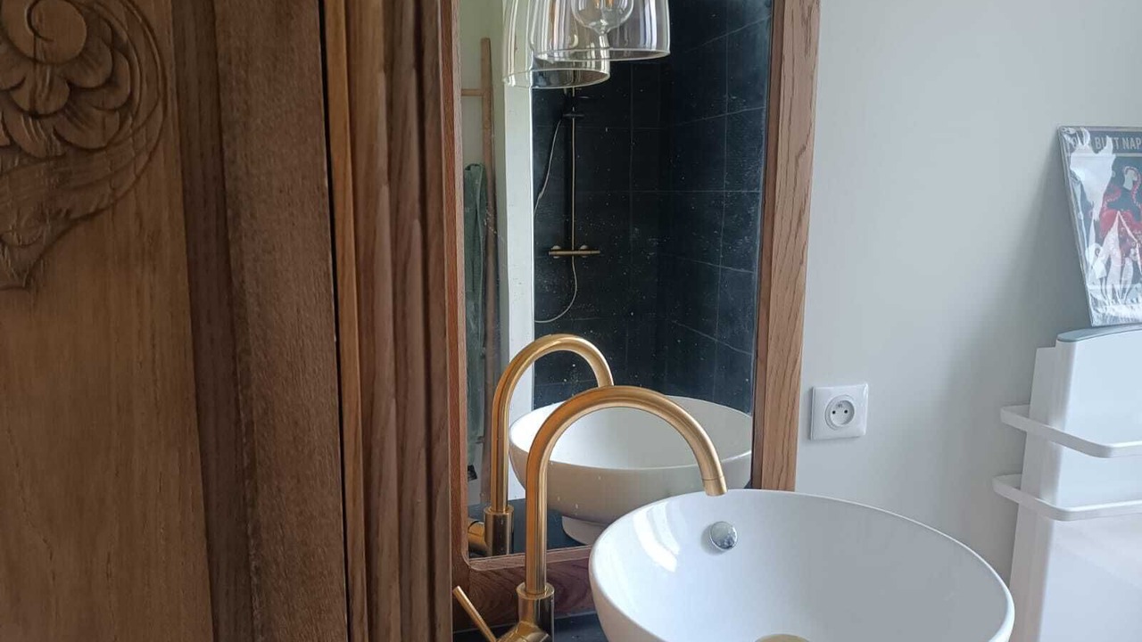 Photo of Bathroom in Thurageau