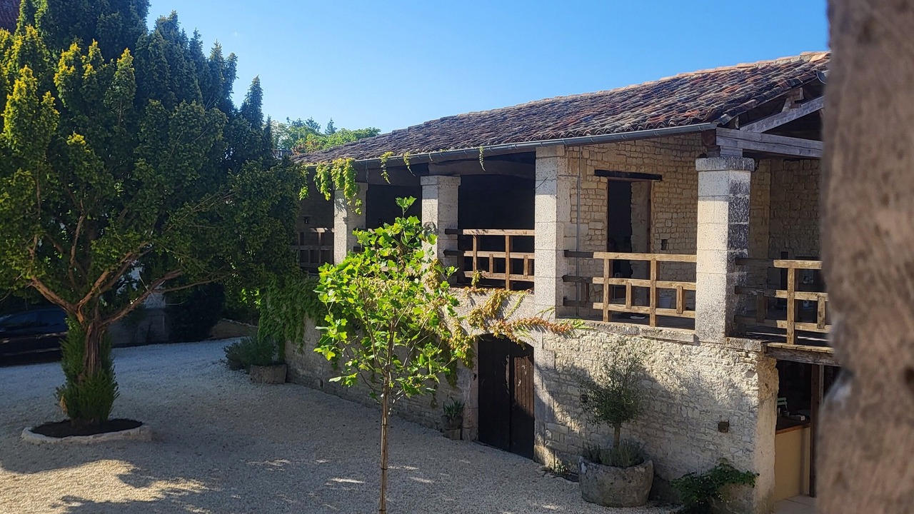 Photo of Outdoor in Coulonges