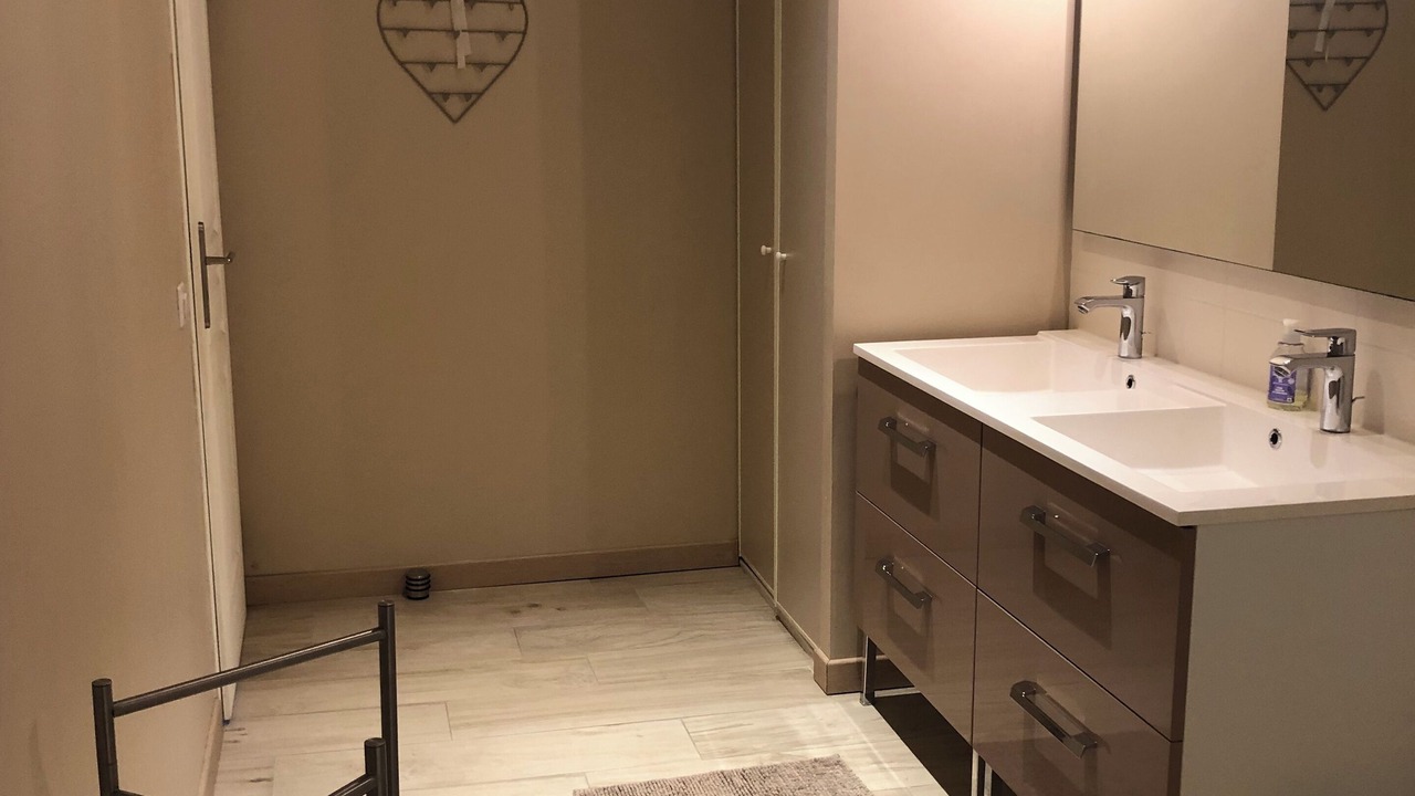 Photo of Bathroom in Boeil-Bezing