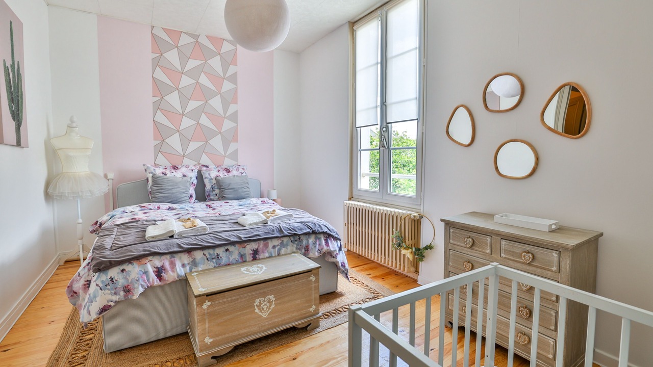 Photo of Bedroom in Cognac