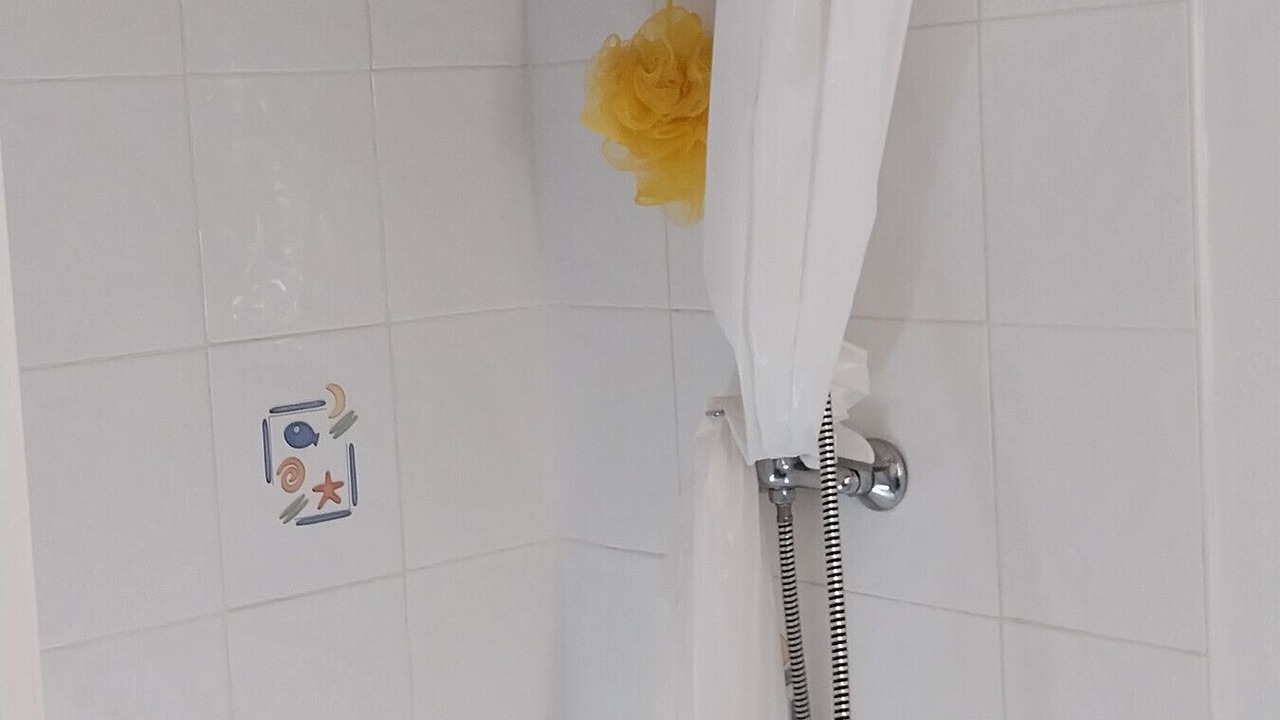 Photo of Bathroom in Saint-Andre-de-Cubzac