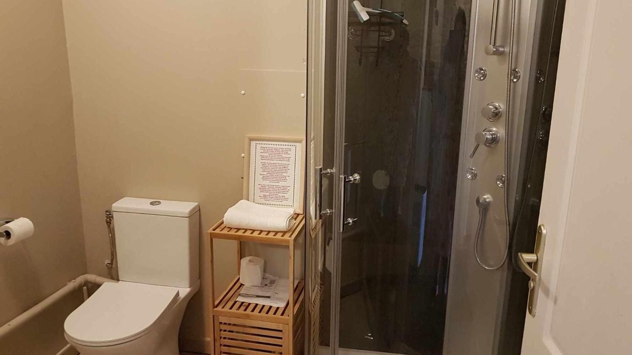 Photo of Bathroom in La Chapelle-Pouilloux