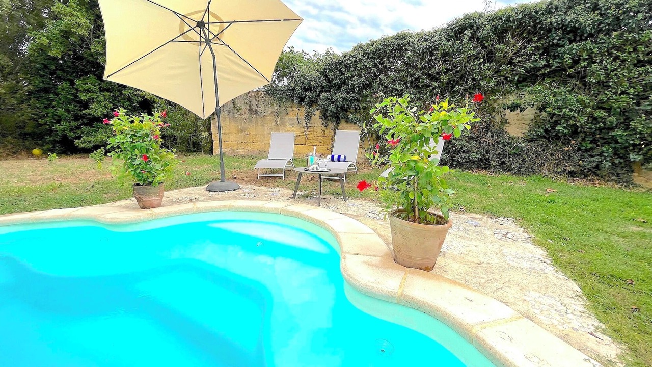 Photo of Outdoor in Sainte-Terre