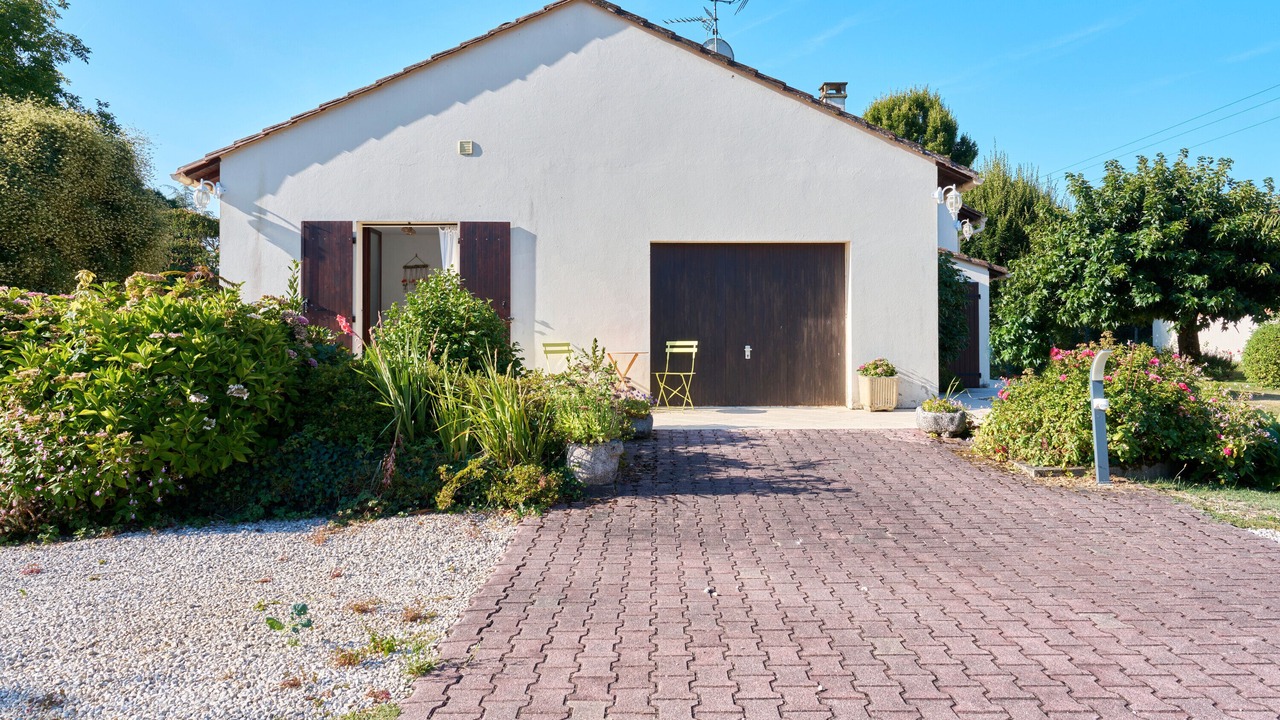 Photo of Outdoor in Mouleydier