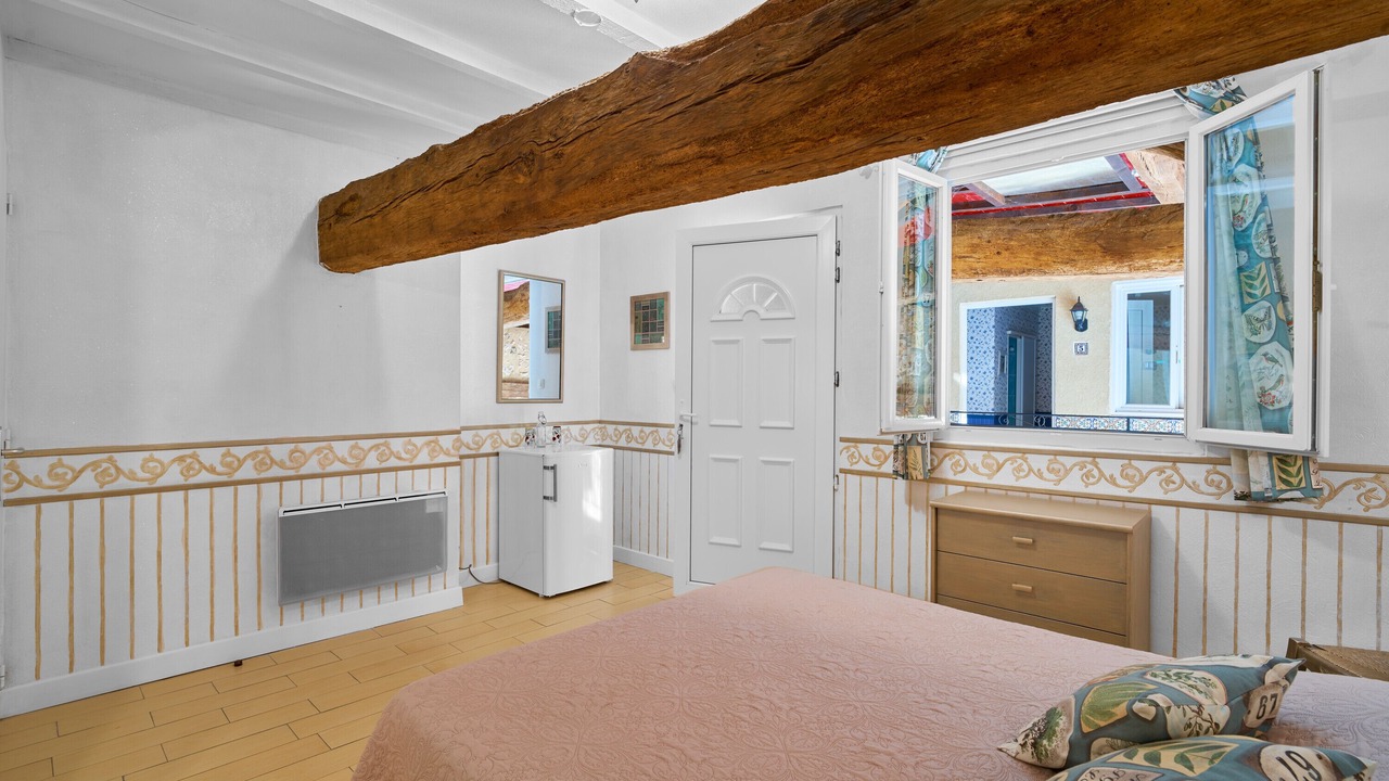 Photo of Bedroom in Saint-Sulpice-de-Roumagnac