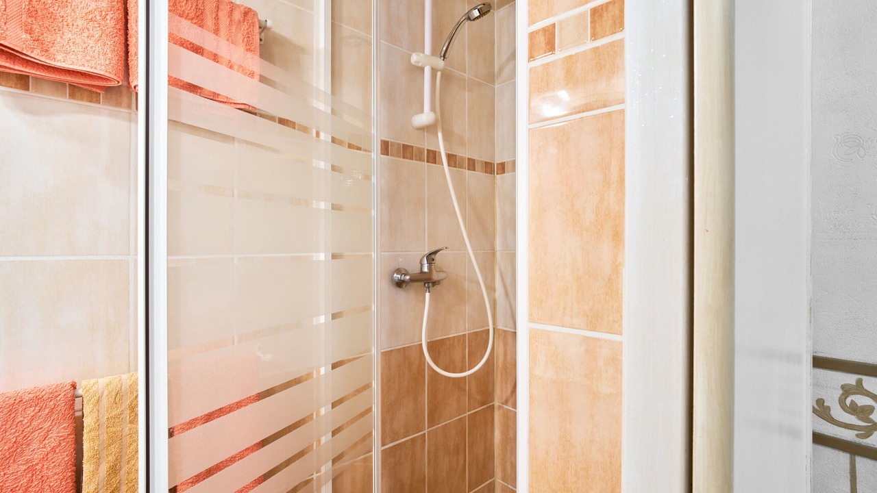 Photo of Bathroom in Saint-Sulpice-de-Roumagnac