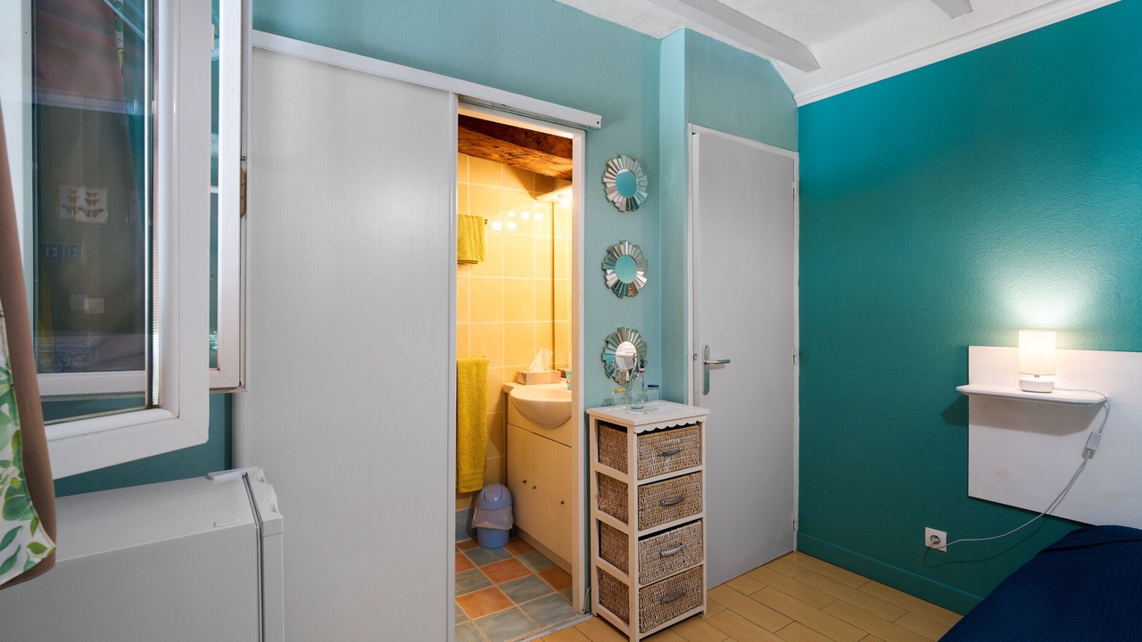 Photo of Bathroom in Saint-Sulpice-de-Roumagnac