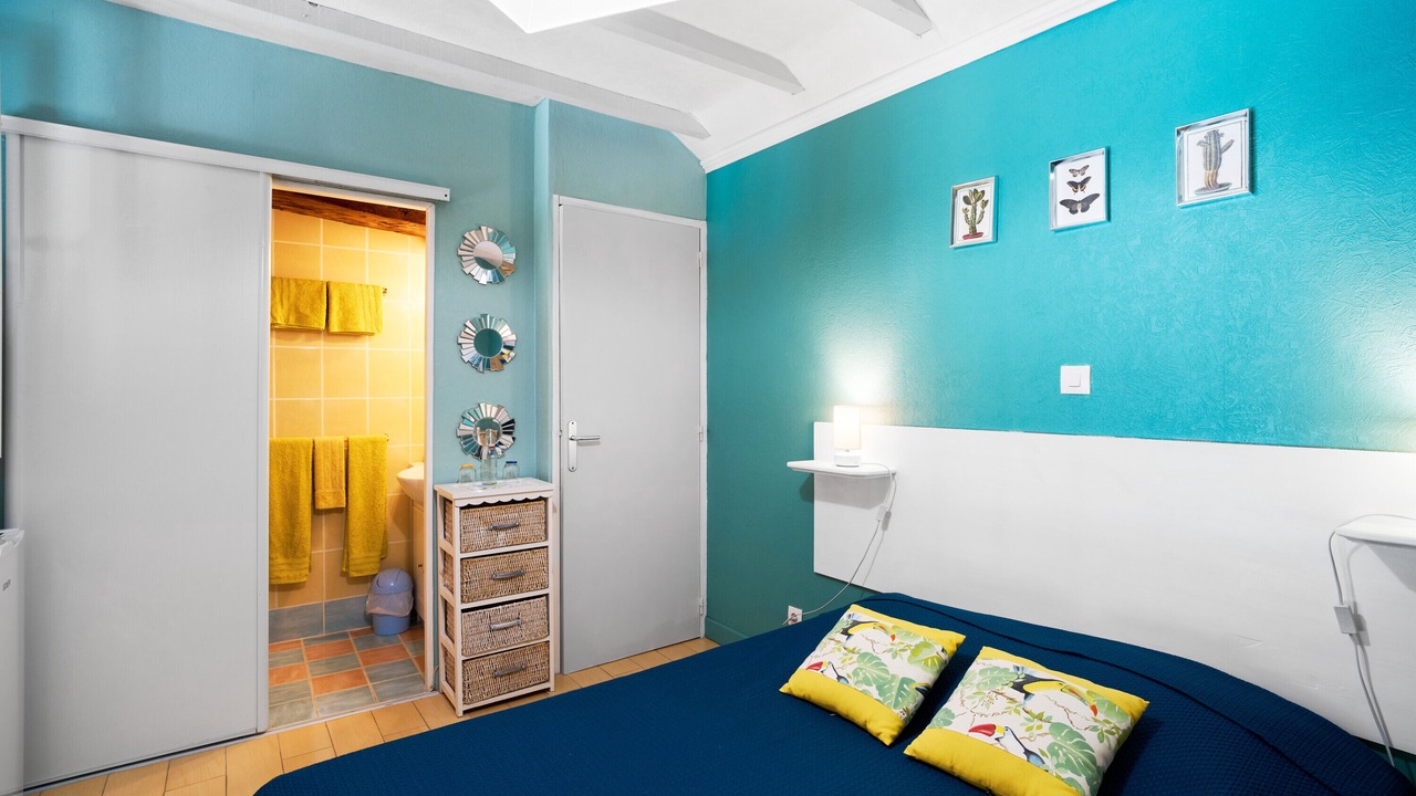 Photo of Bedroom in Saint-Sulpice-de-Roumagnac