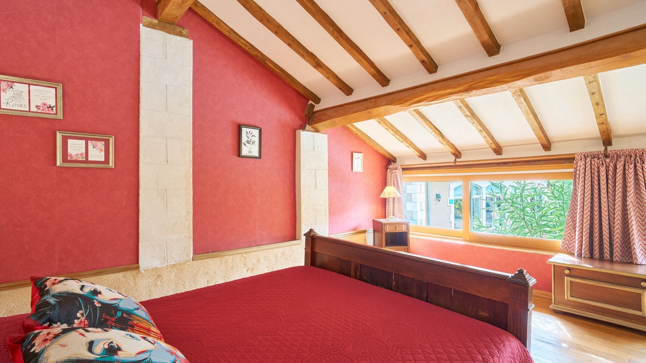 Photo of Bedroom in Saint-Sulpice-de-Roumagnac