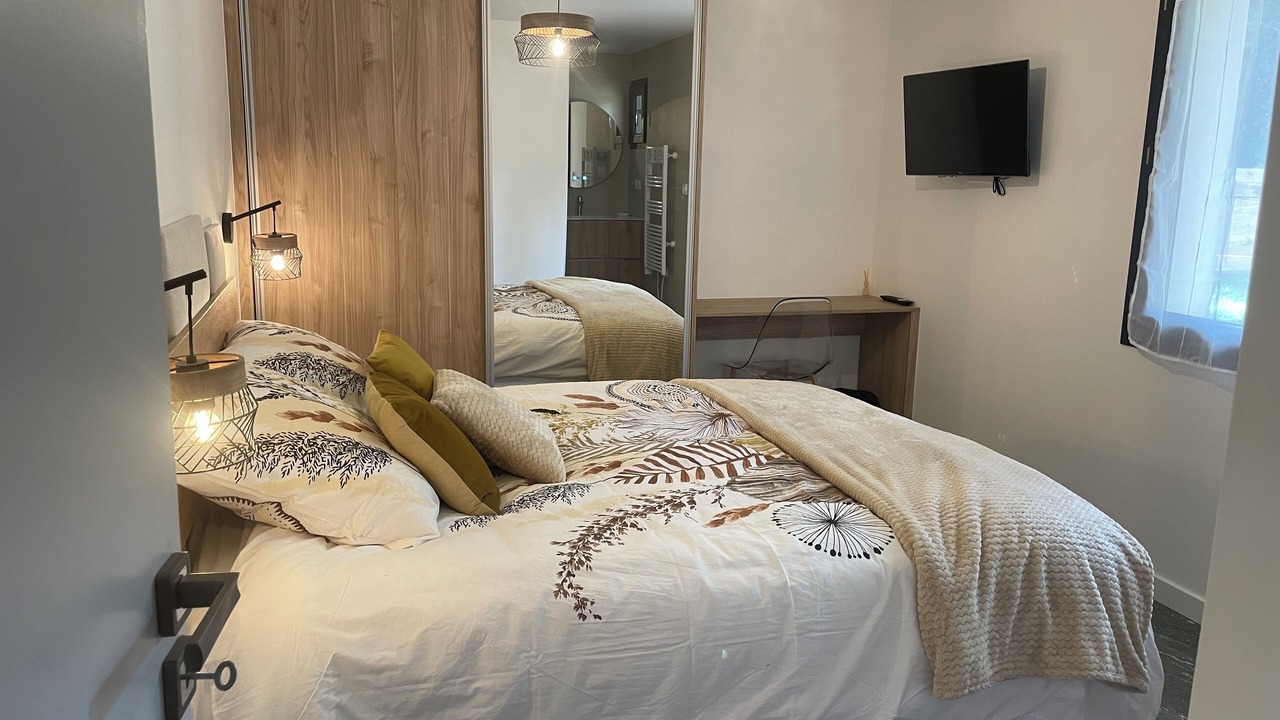 Photo of Bedroom in Lucbardez-et-Bargues